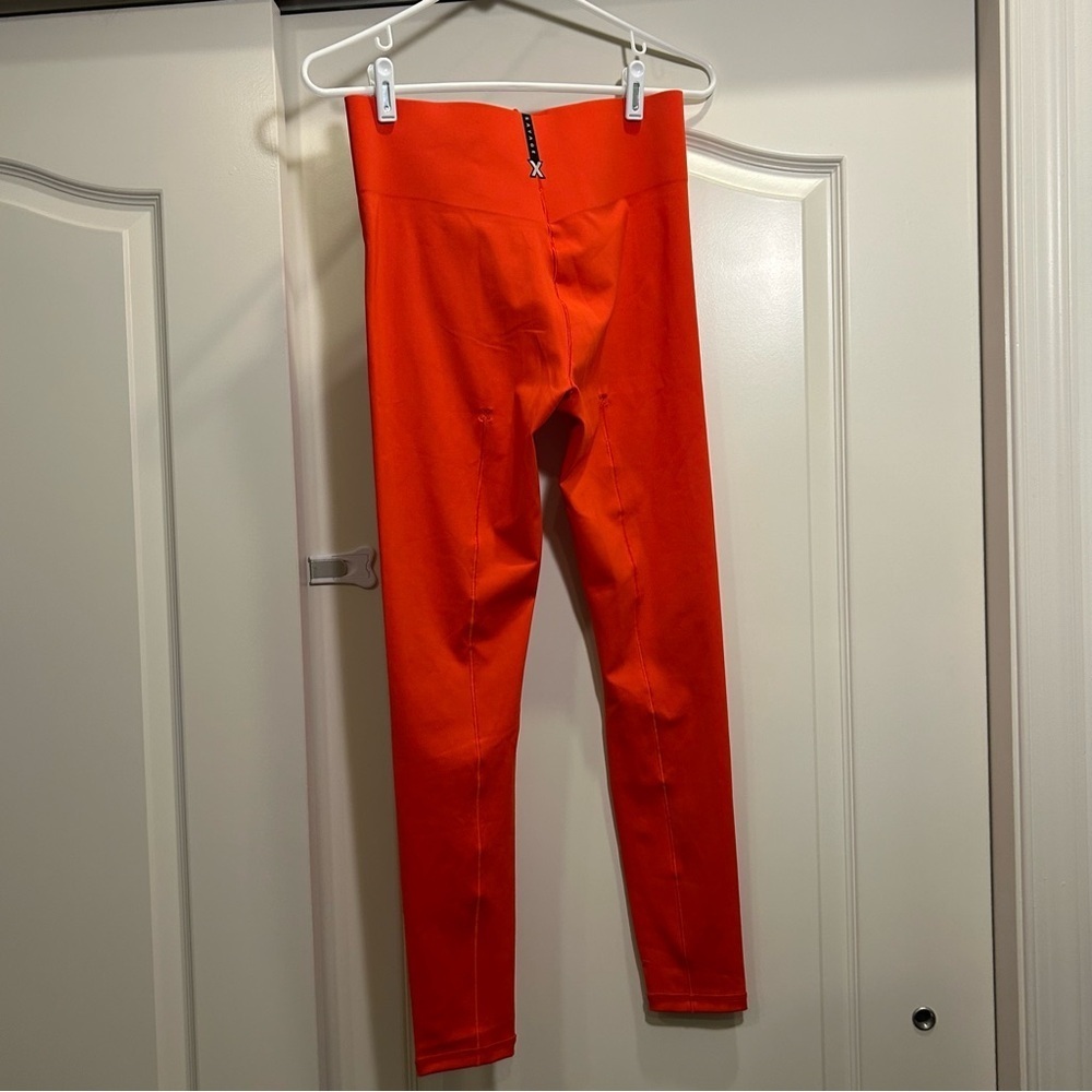 SAVAGE X FENTY Hotline High Waisted Leggings Red - Picture 4 of 8